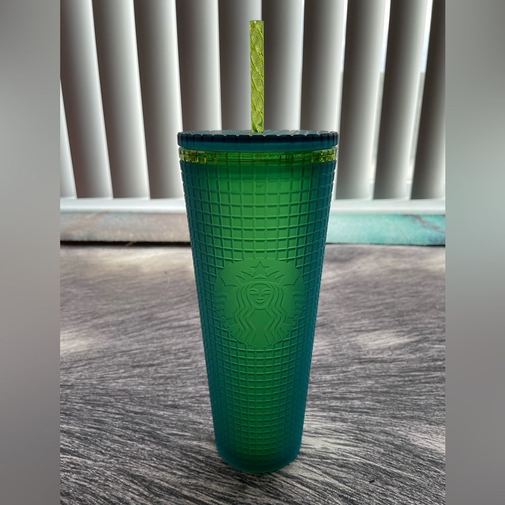 NWT - Starbucks 24oz Green/Blue Checkered Texture Cold Beverage Tumbler w/straw